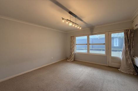Photo of property in 13 Peter Terrace, Castor Bay, Auckland, 0620