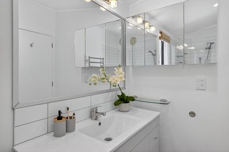 Photo of property in 73 Willjames Avenue, Algies Bay, Warkworth, 0920