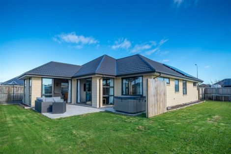 Photo of property in 32 Navy Loop, Rolleston, 7614