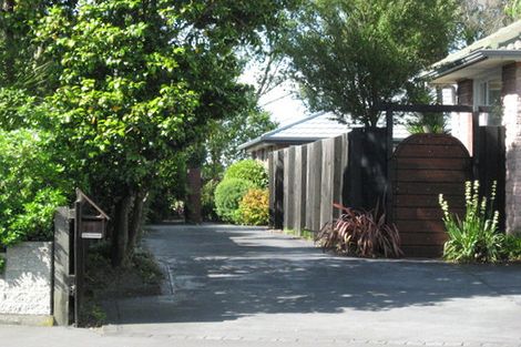 Photo of property in 28 Woodbury Street, Avonhead, Christchurch, 8042