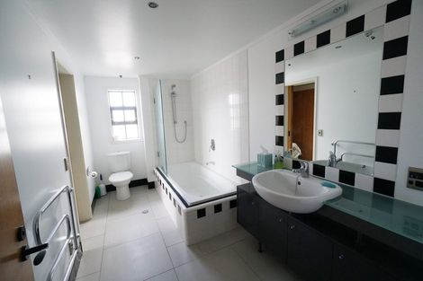 Photo of property in Dominion Apartments, 27/80u Victoria Street, Wellington Central, Wellington, 6011