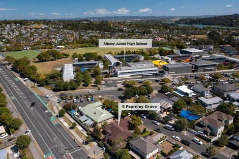 Photo of property in 5 Fearnley Grove, Albany, Auckland, 0632