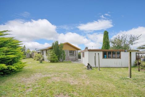 Photo of property in 11 Channel Place, Aranui, Christchurch, 8061