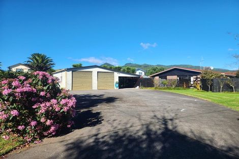 Photo of property in 118b Wairau Road, Oakura, 4314