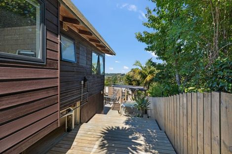 Photo of property in 113 Vipond Road, Stanmore Bay, Whangaparaoa, 0932