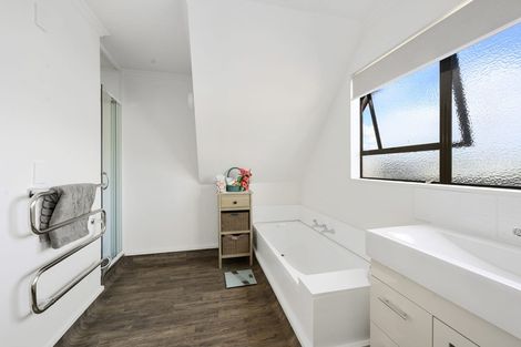 Photo of property in 15 Haumoana Street, Koutu, Rotorua, 3010