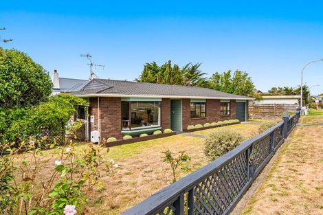 Photo of property in 51a Bluegum Road, Paraparaumu Beach, Paraparaumu, 5032