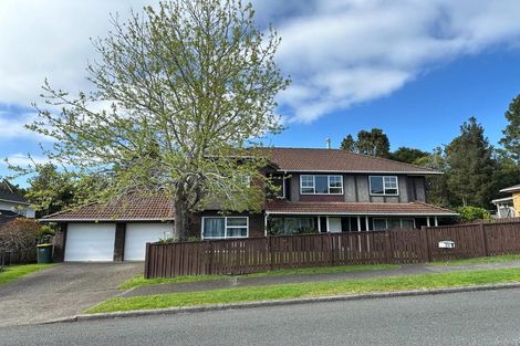 Photo of property in 11 Ravenstone Place, Chatswood, Auckland, 0626