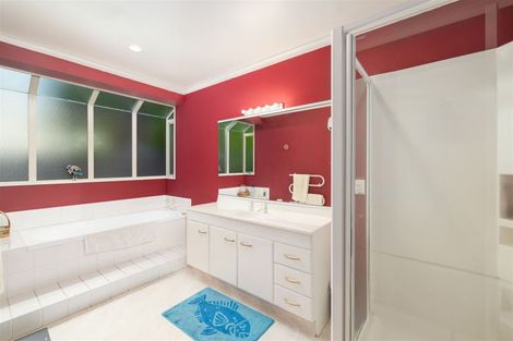 Photo of property in 8 Ilam Road, Upper Riccarton, Christchurch, 8041