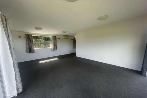 Photo of property in 84 Salford Street, Newlands, Wellington, 6037