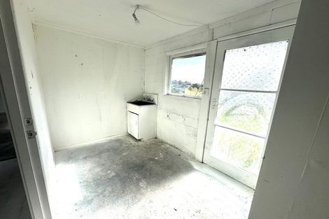 Photo of property in 305 Don Buck Road, Massey, Auckland, 0614