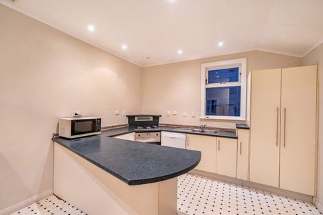 Photo of property in 75 Brougham Street, Mount Victoria, Wellington, 6011