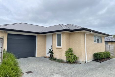 Photo of property in 53 Rodney Street, Howick, Auckland, 2014