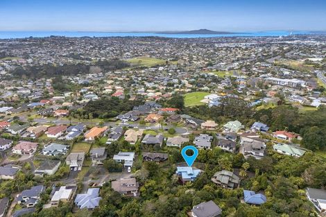 Photo of property in 9 Springwater Vale, Unsworth Heights, Auckland, 0632