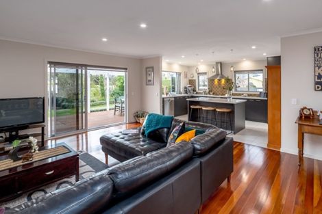 Photo of property in 12 Wood Street, Greytown, 5712