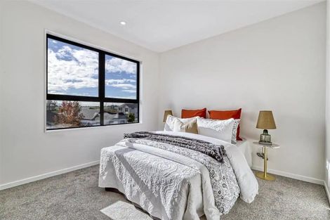 Photo of property in 17a Waka Ama Road, Karaka, 2113