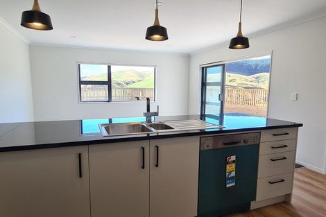 Photo of property in 61 Atherton Terrace, Churton Park, Wellington, 6037