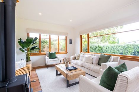 Photo of property in 6 Kuku Street, Te Awanga, 4102