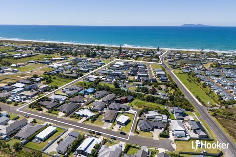 Photo of property in 14 Reel Road, Athenree, Waihi Beach, 3611
