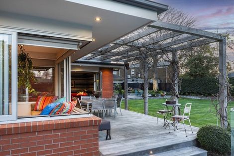 Photo of property in 24a Fendalton Road, Fendalton, Christchurch, 8014