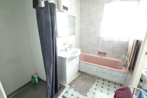 Photo of property in 20 Eskdale Road, Birkdale, Auckland, 0626