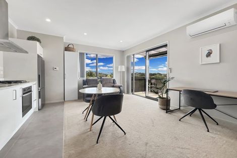 Photo of property in 24 Pukewhero Rise, Westgate, Auckland, 0614