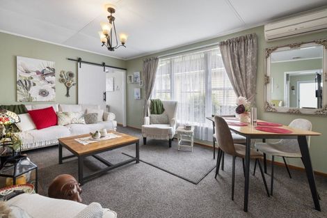 Photo of property in 15 Seddon Street, Feilding, 4702