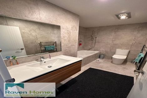 Photo of property in 40a Nui Mana Place, Te Atatu South, Auckland, 0610