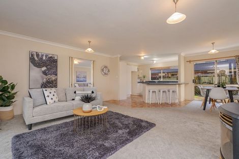 Photo of property in 117 Hall Street, Cambridge, 3434