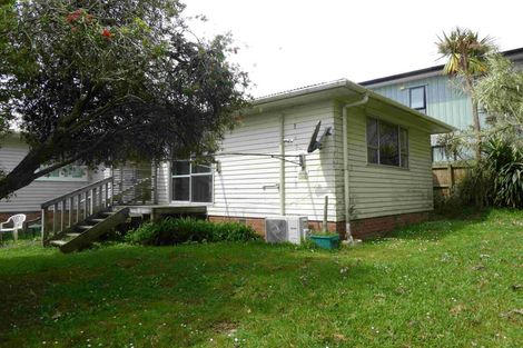 Photo of property in 16 Pomaria Road, Henderson, Auckland, 0610