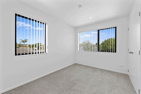 Photo of property in 33 Sunnypark Avenue, Rosehill, Papakura, 2113