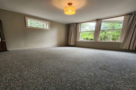 Photo of property in 140 Glenmore Street, Northland, Wellington, 6012