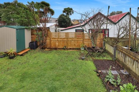 Photo of property in 37 Donald Mclean Street, Newtown, Wellington, 6021