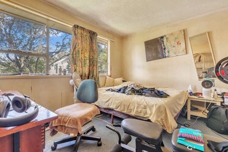 Photo of property in 9 Tahu Crescent, Sunnynook, Auckland, 0620