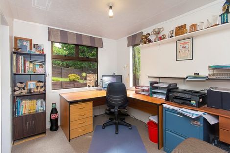 Photo of property in 10 Len Brown Place, Pukekohe, 2120