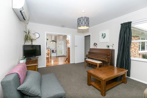 Photo of property in 70 Mount View Road, Melville, Hamilton, 3206