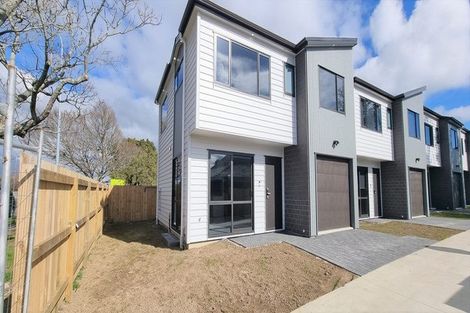 Photo of property in 425f Great South Road, Opaheke, 2113