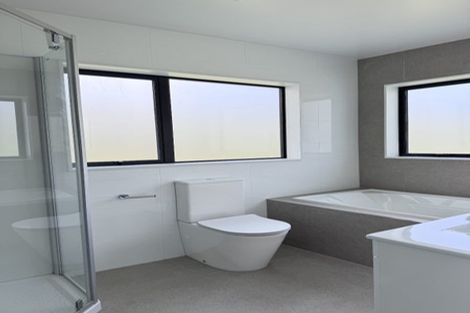 Photo of property in 88 Arran Drive, Orewa, 0931