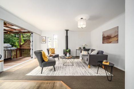 Photo of property in 40 Lincoln Avenue, Tawa, Wellington, 5028