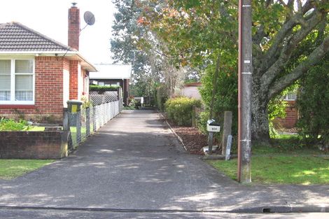 Photo of property in 10 Rixon Place, Te Atatu Peninsula, Auckland, 0610