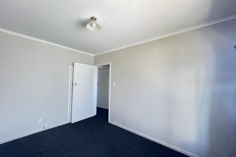Photo of property in 1/115 Mcleod Road, Te Atatu South, Auckland, 0610