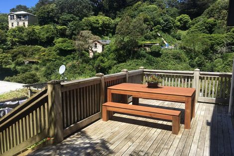 Photo of property in 56 Holloway Road, Aro Valley, Wellington, 6021