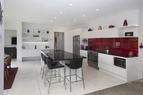Photo of property in 2 Matisse Place, Burnside, Christchurch, 8053