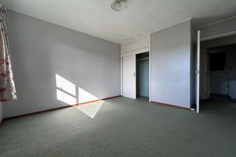 Photo of property in 3 Tahu Crescent, Sunnynook, Auckland, 0620