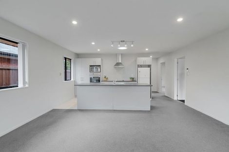 Photo of property in 520 Mairehau Road, Parklands, Christchurch, 8083