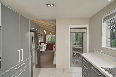 Photo of property in 1 Esher Place, Saint Martins, Christchurch, 8022