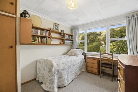 Photo of property in 57 Marion Street, Macandrew Bay, Dunedin, 9014