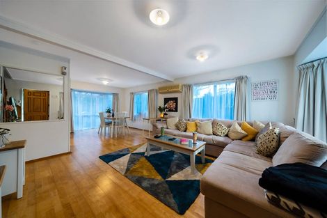 Photo of property in 2/62 Granville Drive, Massey, Auckland, 0614