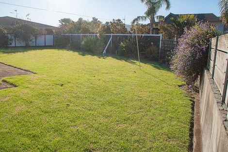 Photo of property in 173 Ngatai Road, Otumoetai, Tauranga, 3110