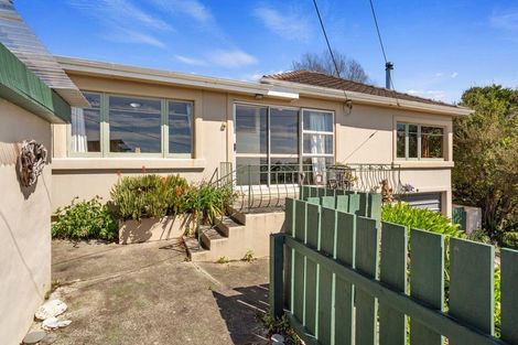 Photo of property in 22 Matipo Terrace, Toi Toi, Nelson, 7010